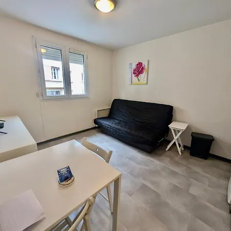 Appartement Modern - Free Parking, Near Train Station & Downtown